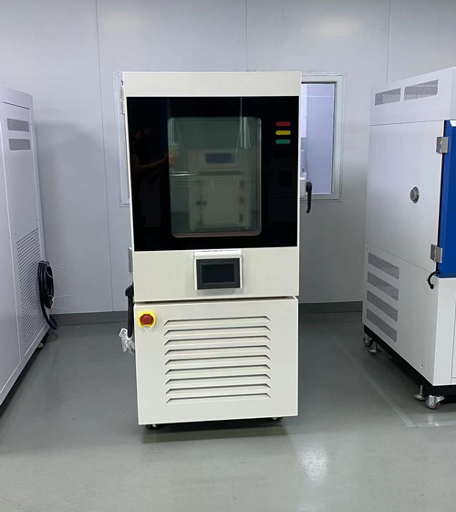 小型高低温试验箱